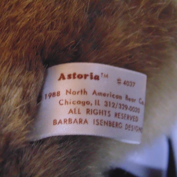 North American Bear Company-Waldorf & Astoria - Picture 4 of 4